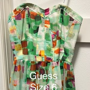 Multicolored strapless dress by Guess